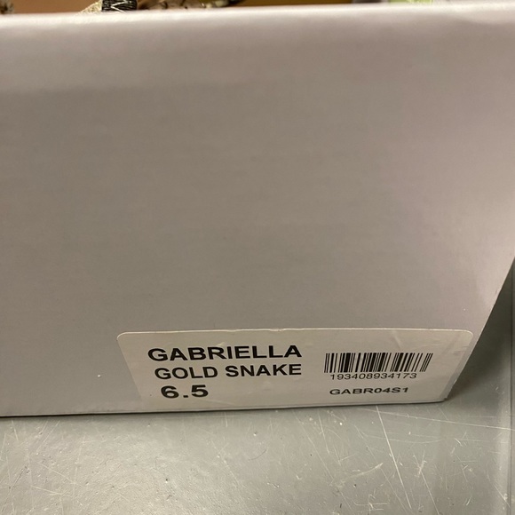 Steve Madden Gabriella Gold Snake - Picture 9 of 11